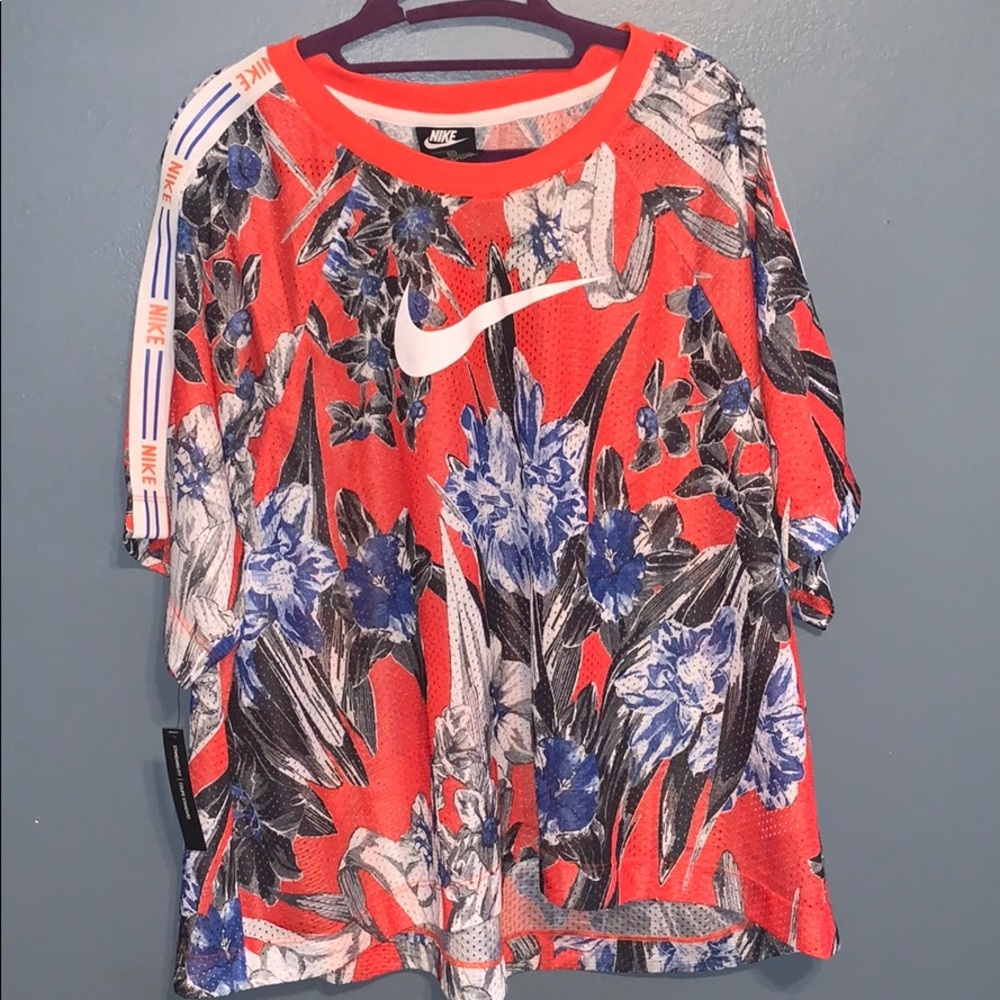 BRAND NEW NIKE PLUS SIZE SHIRT